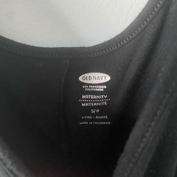 Liz Lange and Old Navy Maternity Ruched Dresses - Picture 7 of 8